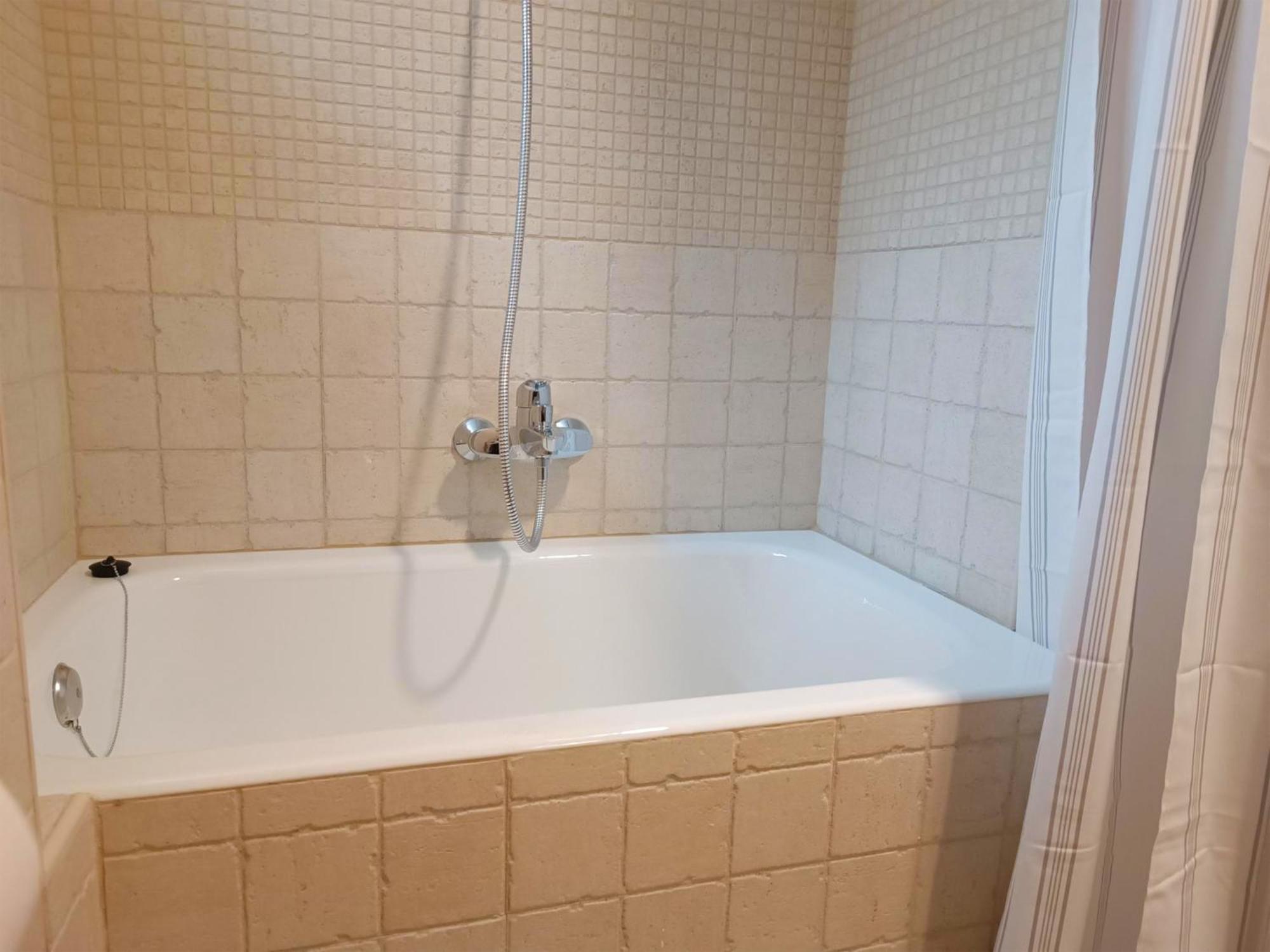 Apartamentos Escarrilla Suites 3000 Exteriör bild